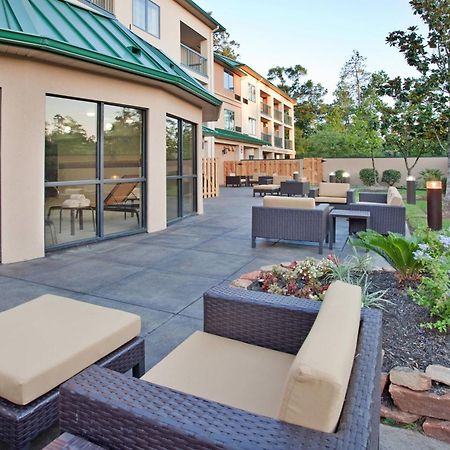 Courtyard Houston The Woodlands Hotel Exterior photo